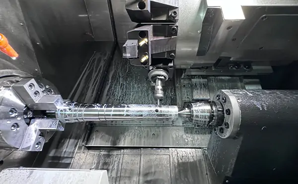 CNC mill-turn machine for combined turning and milling operations