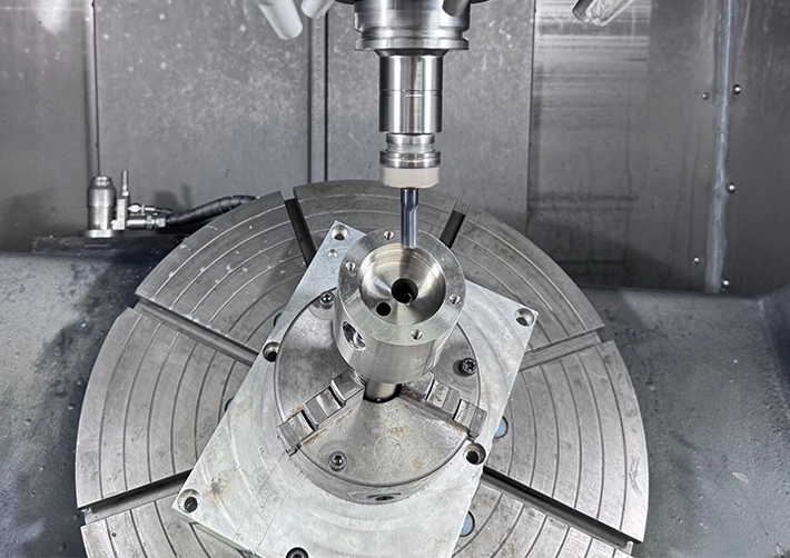 3/4/5-axis aluminum CNC milling with high-pressure coolant